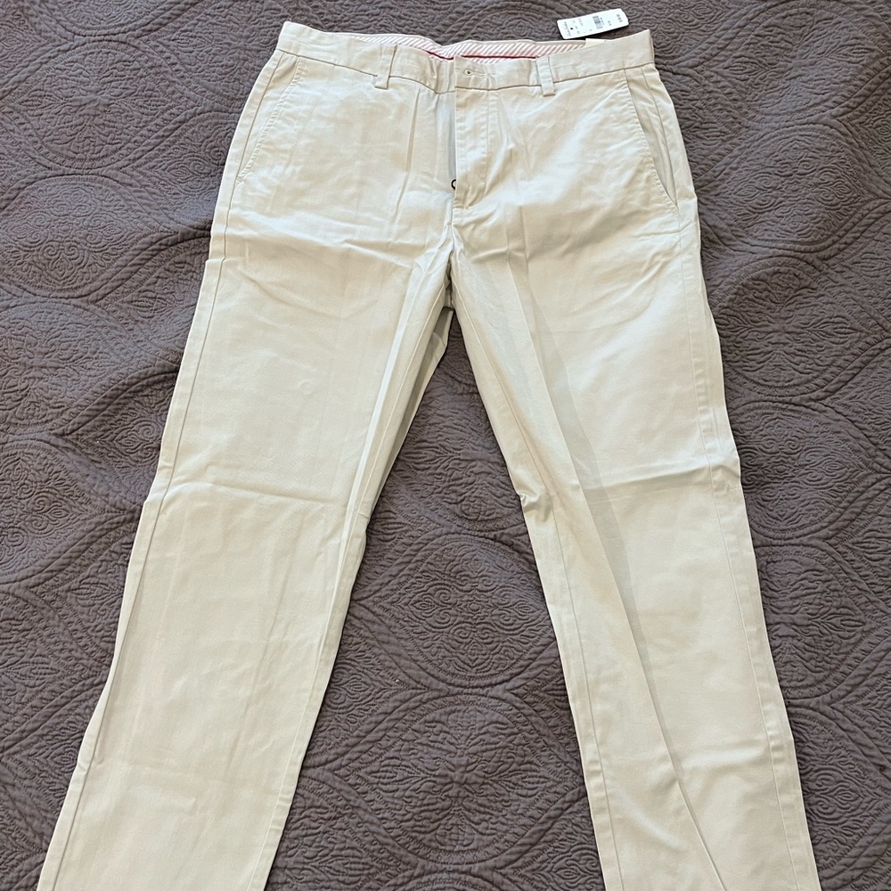 Brooks Brothers NWT light tan chinos. 32x32